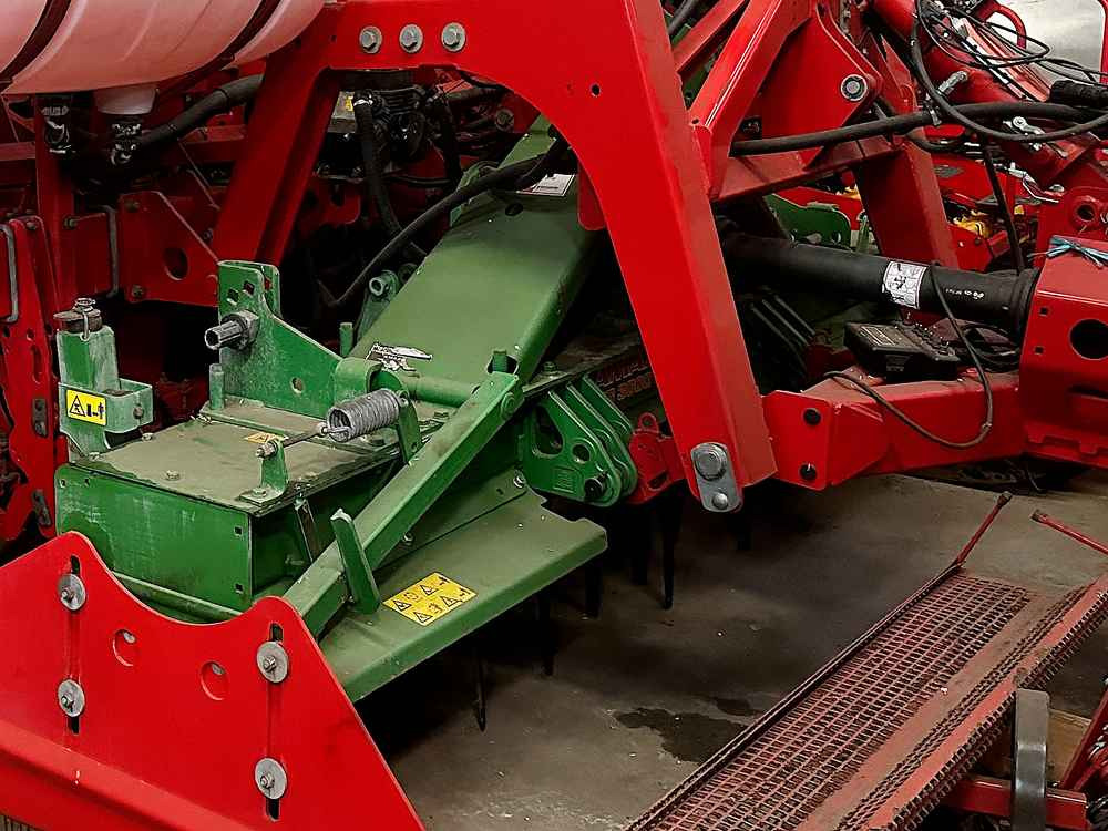 Amazone KG 3000 / AD 3000 - Matériel de récolte: photos 3 Amazone KG 3000 / AD 3000 - Matériel de récolte: photos 3