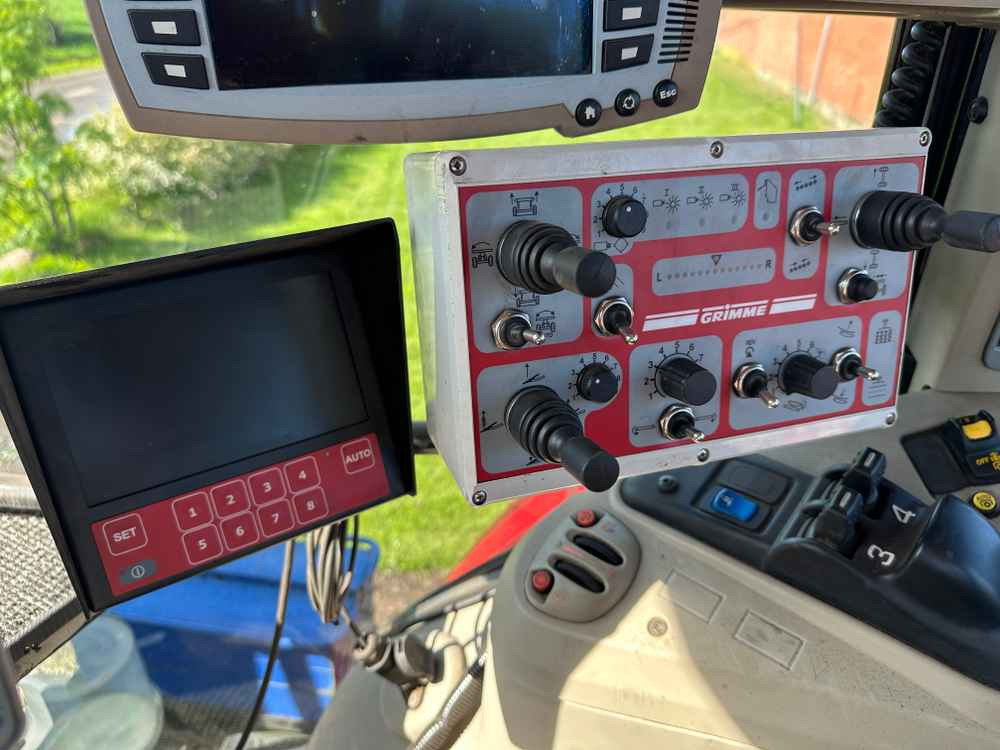 Grimme CS-150 CombiStar XL - Arracheuse de pommes de terre: photos 4 Grimme CS-150 CombiStar XL - Arracheuse de pommes de terre: photos 4
