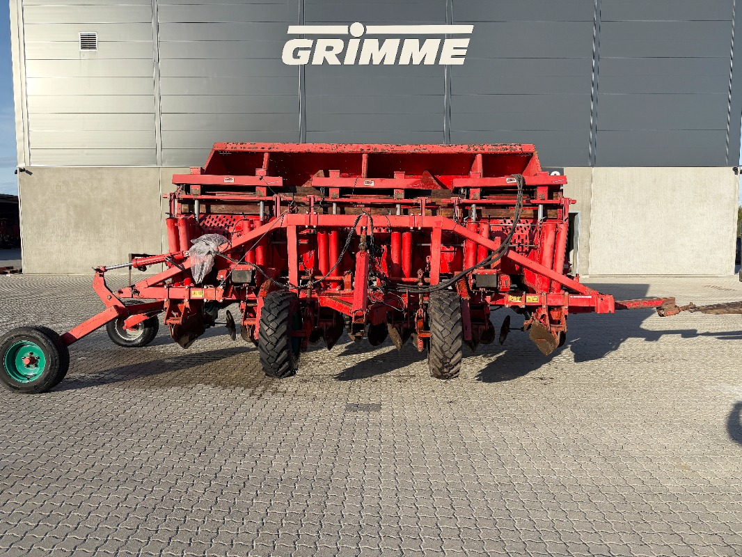 Kverneland UN-3300 - Matériel de récolte: photos 1 Kverneland UN-3300 - Matériel de récolte: photos 1