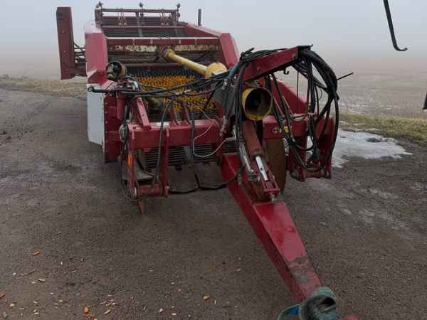 Scanstone ScanStone RGS4213/5SD - Arracheuse de pommes de terre: photos 5 Scanstone ScanStone RGS4213/5SD - Arracheuse de pommes de terre: photos 5