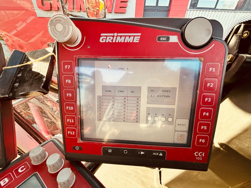 Grimme MAXTRON 620 - Matériel de récolte: photos 3 Grimme MAXTRON 620 - Matériel de récolte: photos 3