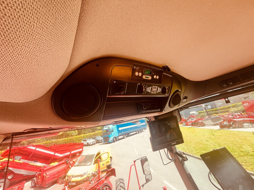 Grimme VARITRON 470 GEN III RS Twin-sep - Matériel de récolte: photos 4 Grimme VARITRON 470 GEN III RS Twin-sep - Matériel de récolte: photos 4