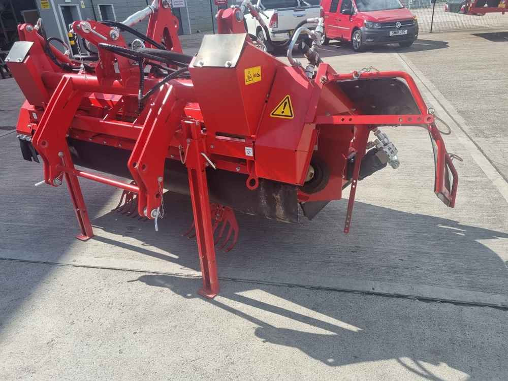 Matériel de récolte Grimme Grimme HT 200 Front Mounted Self-Propelled Topper: photos 7 Matériel de récolte Grimme Grimme HT 200 Front Mounted Self-Propelled Topper: photos 7