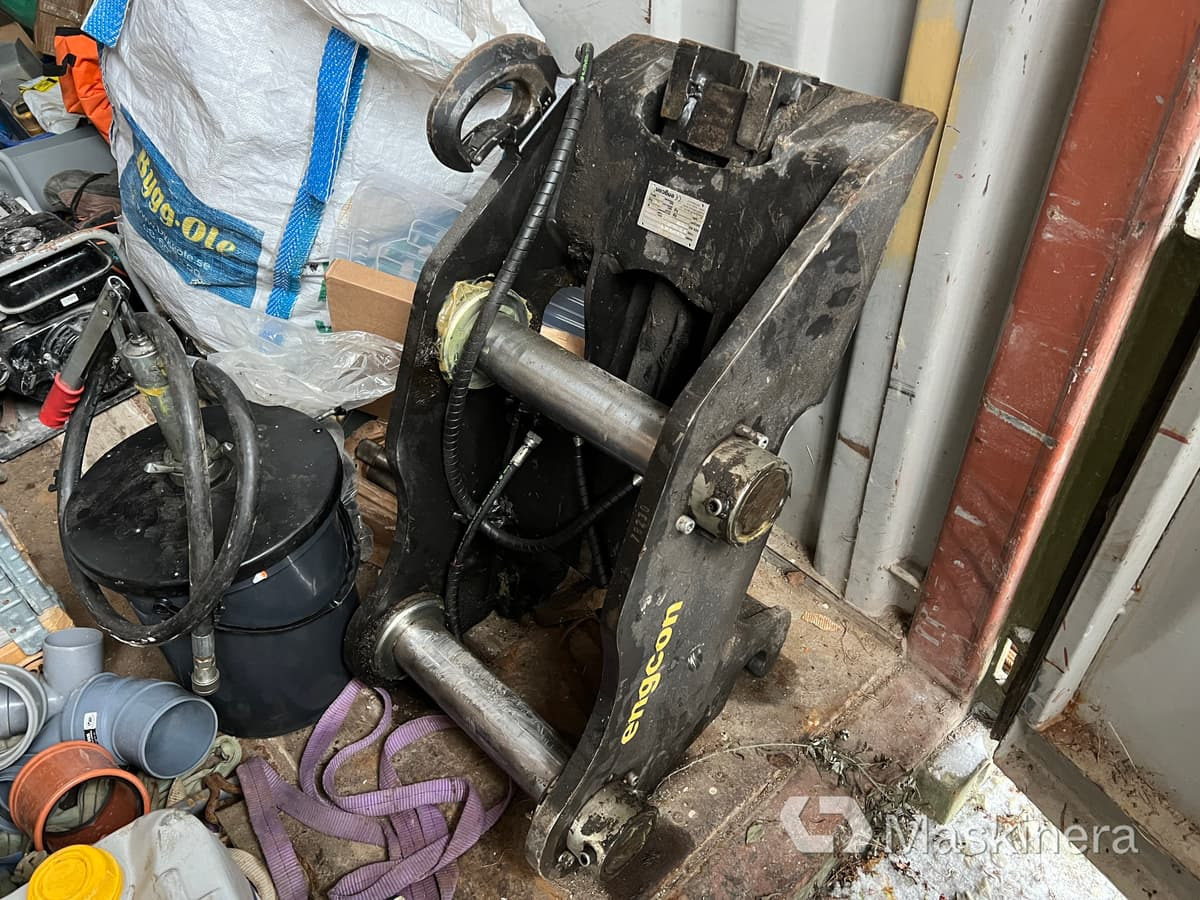 Accessoire pour Engins de chantier Redskapsfäste B20 Engcon RFS1: photos 1