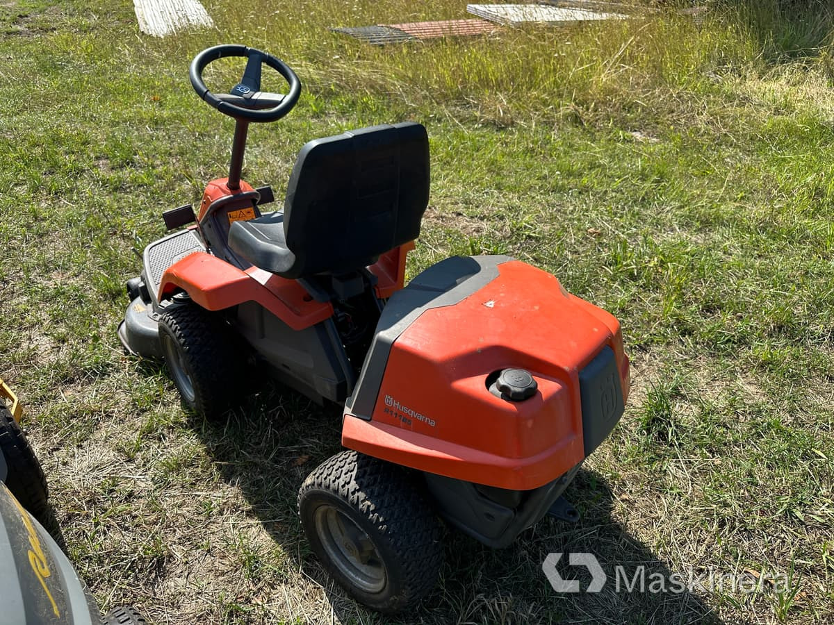 Åkgräsklippare Husqvarna R111B5 - Motofaucheuse: photos 5 Åkgräsklippare Husqvarna R111B5 - Motofaucheuse: photos 5