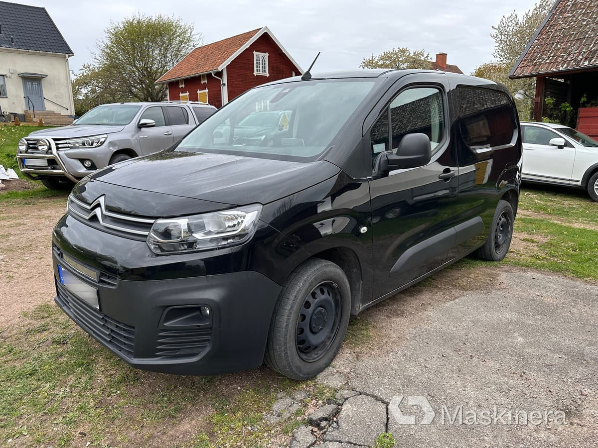 Arbetsbil Citroën Berlingo 1.2 PureTech Aut - Fourgonnette: photos 1 Arbetsbil Citroën Berlingo 1.2 PureTech Aut - Fourgonnette: photos 1