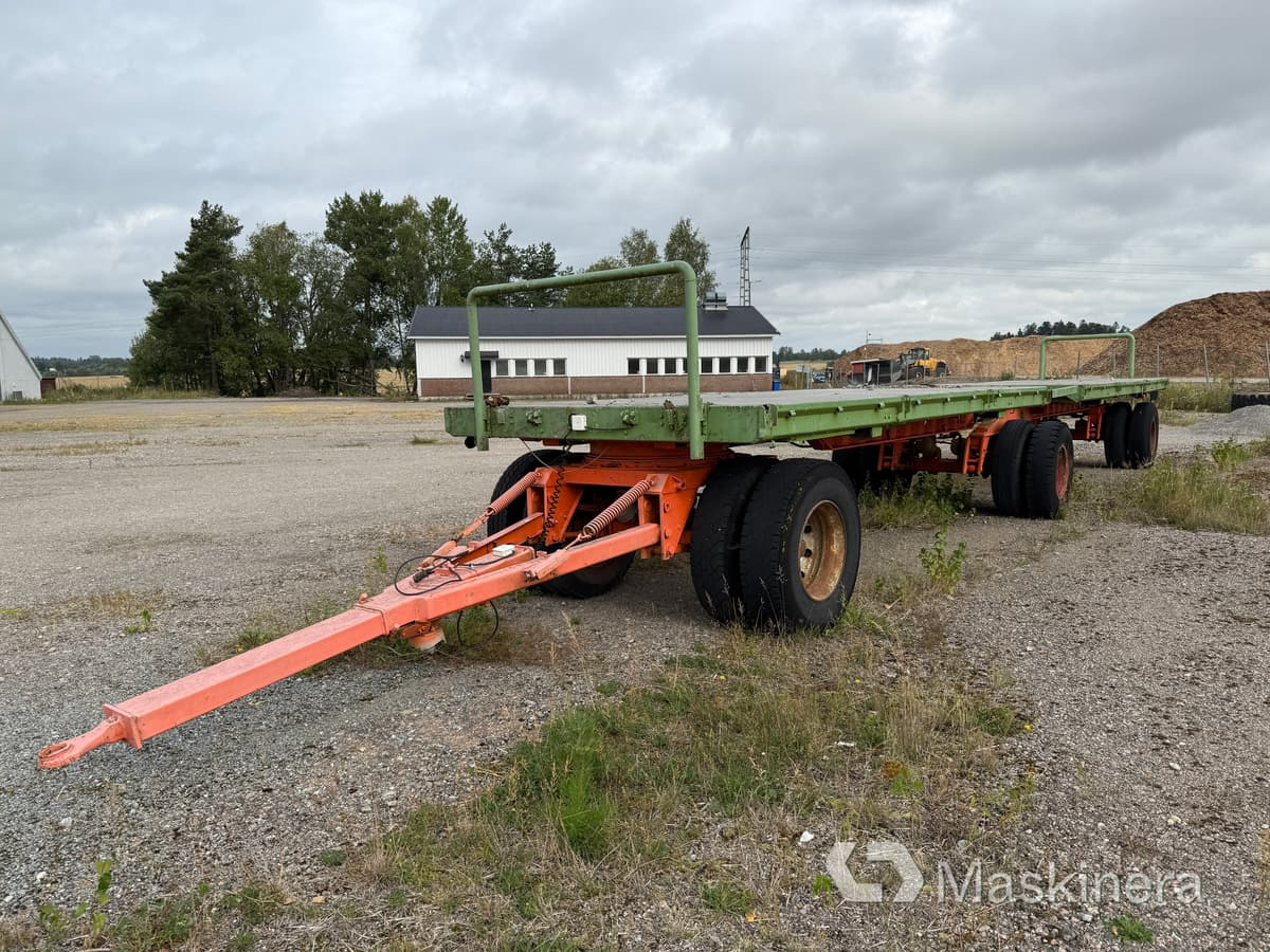 Balvagn 12m / Lastbilsflak Balvagn 12m / Lastbilssläp - Remorque plateau agricole: photos 1 Balvagn 12m / Lastbilsflak Balvagn 12m / Lastbilssläp - Remorque plateau agricole: photos 1
