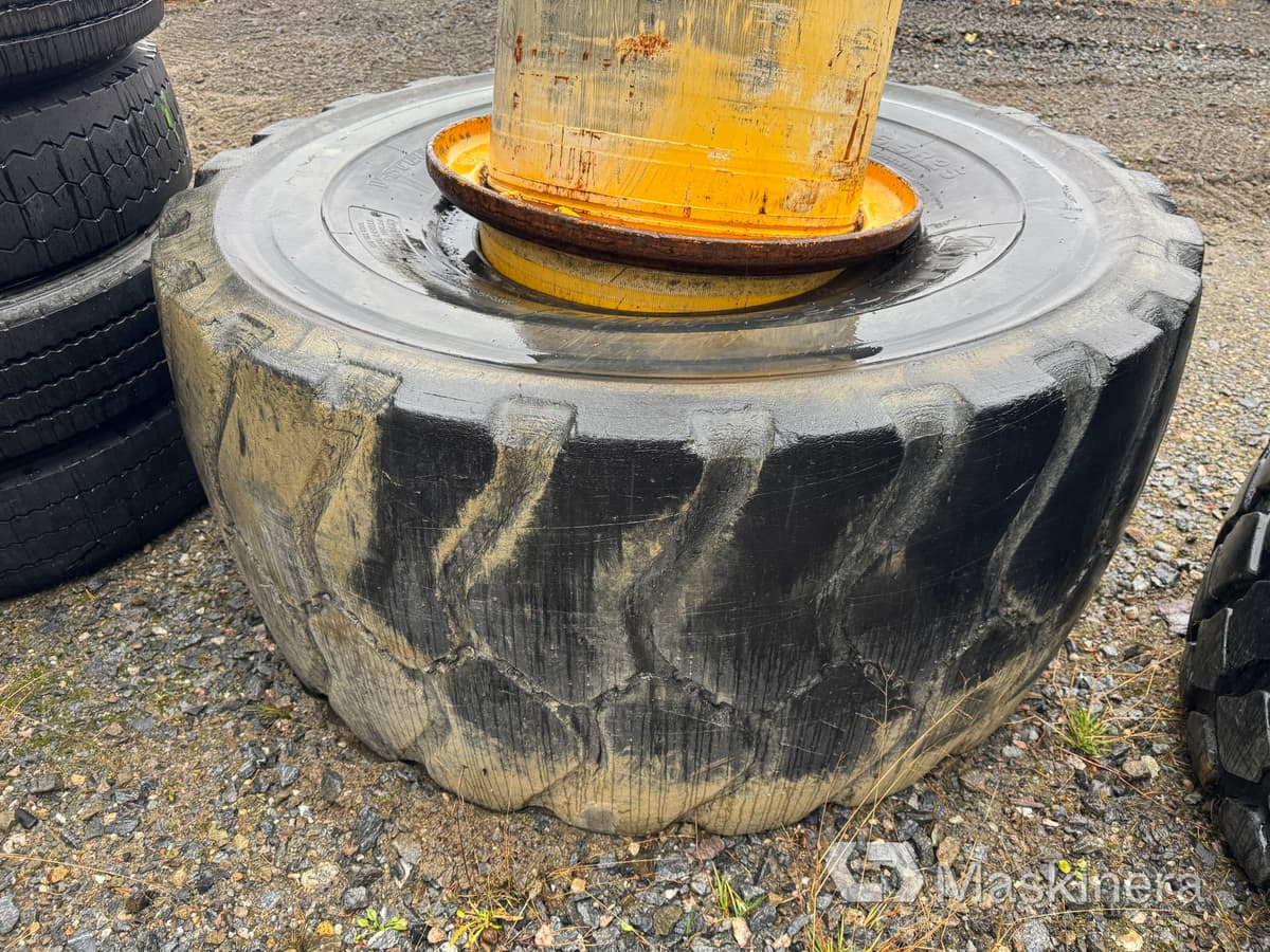 Däck Bridgestone 26.5R25 - Pneu pour Engins de chantier: photos 3 Däck Bridgestone 26.5R25 - Pneu pour Engins de chantier: photos 3