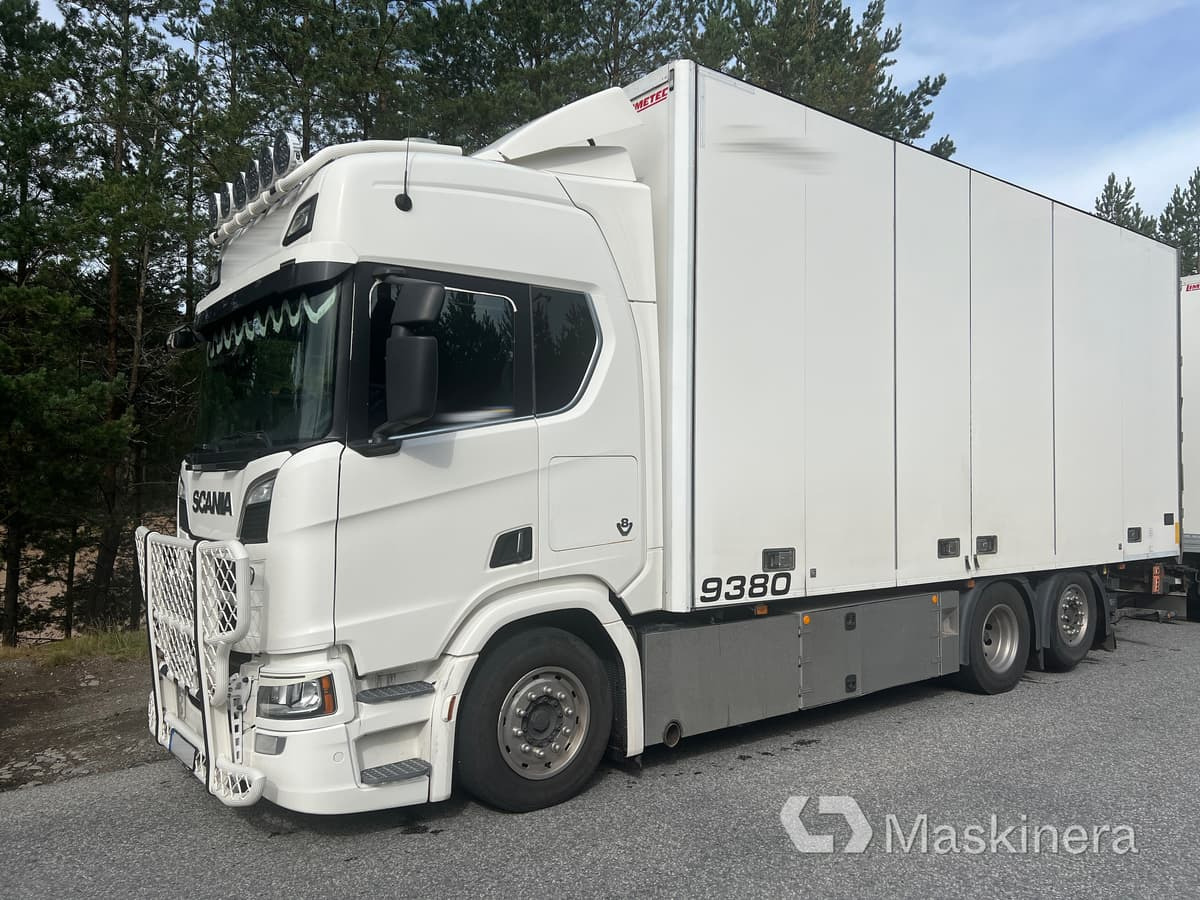 Fjärrbil Scania R580 med öppningsbar sida - Camion fourgon: photos 1 Fjärrbil Scania R580 med öppningsbar sida - Camion fourgon: photos 1