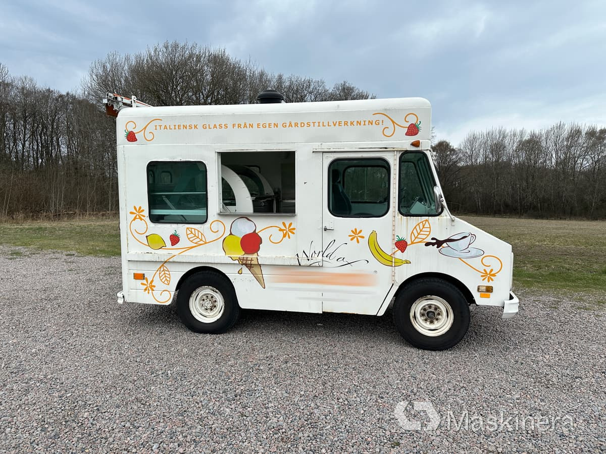 Foodtruck Chevrolet 1973 - Fourgonnette: photos 4 Foodtruck Chevrolet 1973 - Fourgonnette: photos 4
