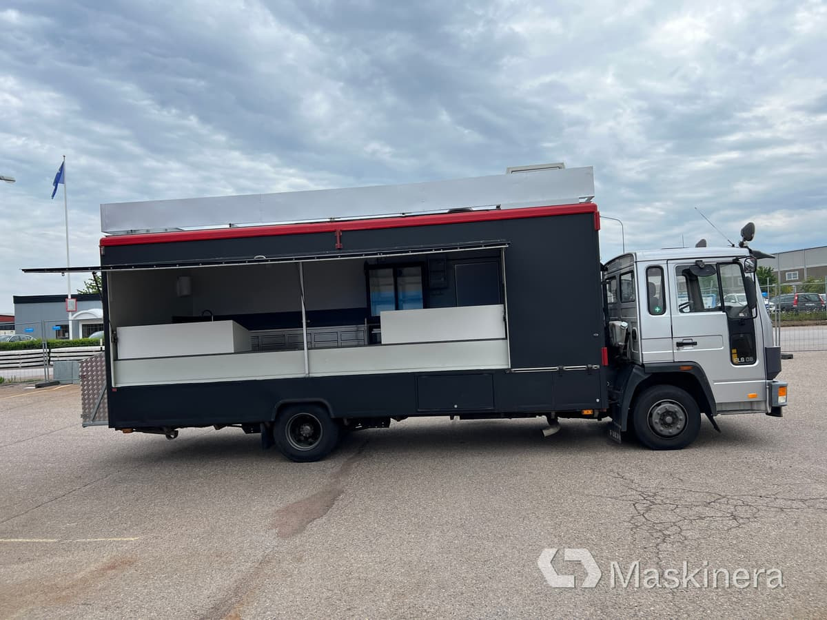 Foodtruck Volvo FL611 4X2 - Camion magasin: photos 4 Foodtruck Volvo FL611 4X2 - Camion magasin: photos 4