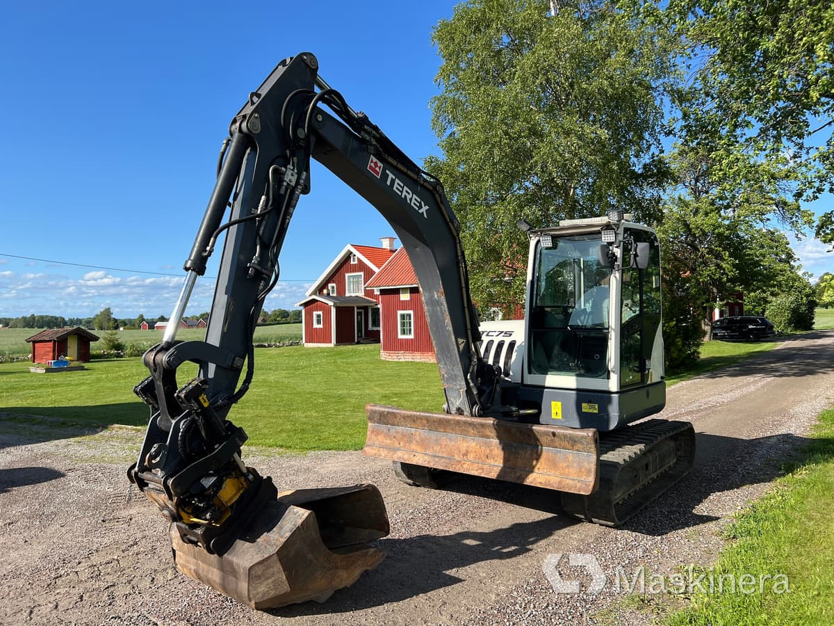 Grävmaskin Terex TC75 - Pelle sur chenille: photos 1 Grävmaskin Terex TC75 - Pelle sur chenille: photos 1