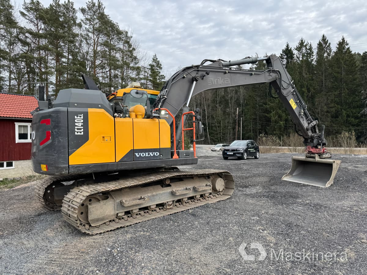 Grävmaskin Volvo EC140EL - Pelle sur chenille: photos 5 Grävmaskin Volvo EC140EL - Pelle sur chenille: photos 5