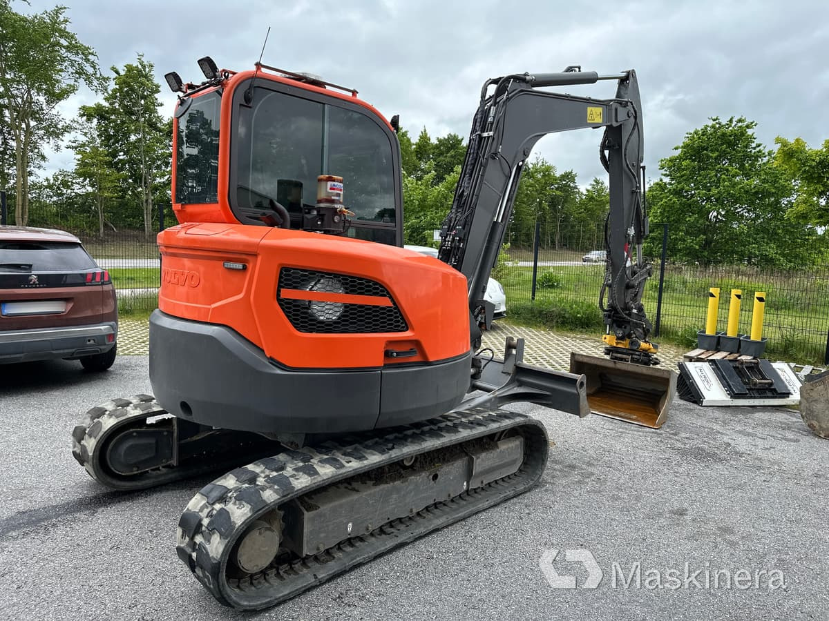 Grävmaskin Volvo ECR58D - Pelle sur chenille: photos 5 Grävmaskin Volvo ECR58D - Pelle sur chenille: photos 5