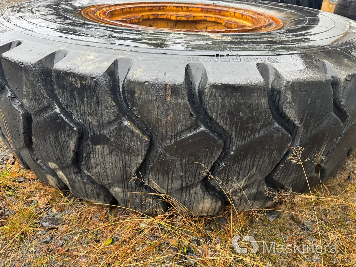 Hjul Marangoni 18.00-33 MDT - Roue complète pour Engins de chantier: photos 4 Hjul Marangoni 18.00-33 MDT - Roue complète pour Engins de chantier: photos 4