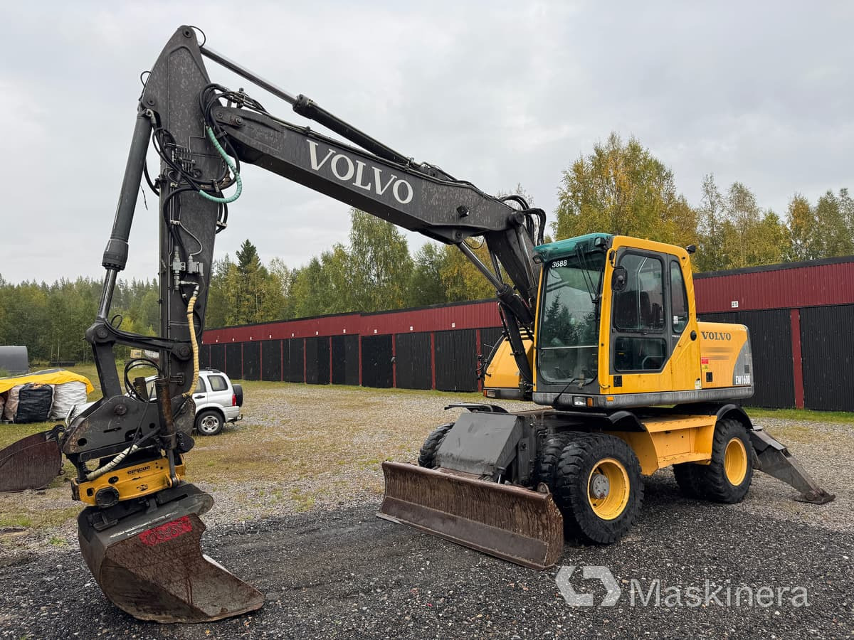Hjulgrävare Volvo EW160B med tillbehör - Pelle sur chenille: photos 1 Hjulgrävare Volvo EW160B med tillbehör - Pelle sur chenille: photos 1