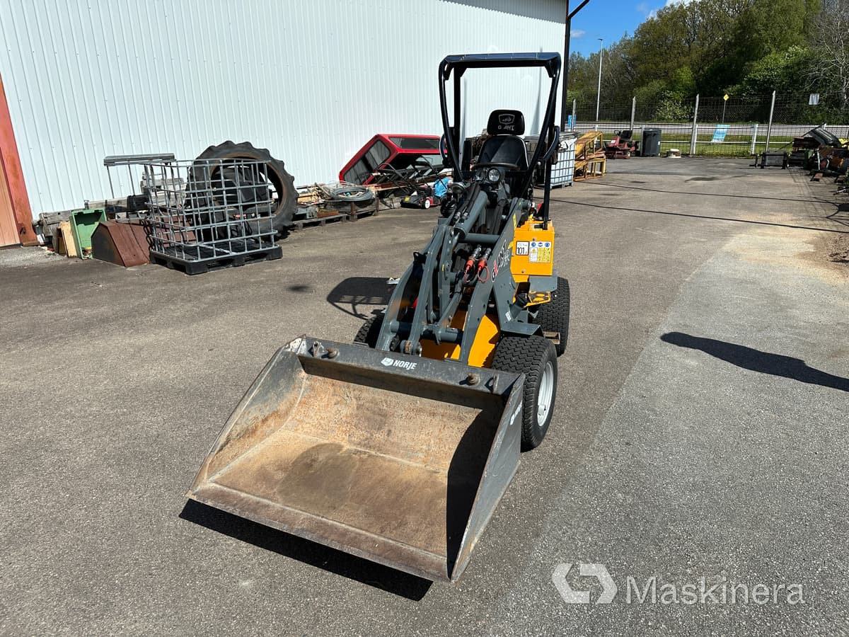 Hjullastare Giant D204SW - Valet de ferme: photos 2 Hjullastare Giant D204SW - Valet de ferme: photos 2