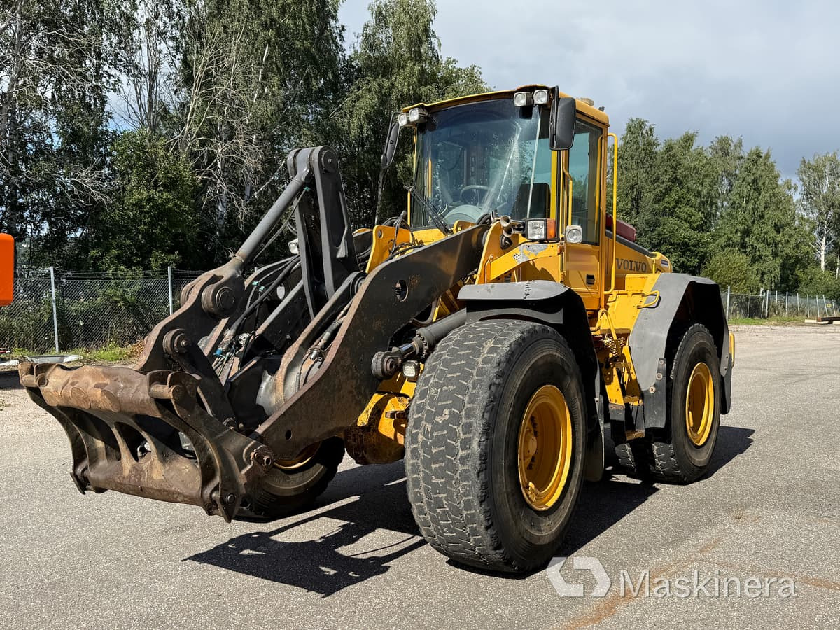 Hjullastare Volvo L120E - Chargeuse sur pneus: photos 1 Hjullastare Volvo L120E - Chargeuse sur pneus: photos 1