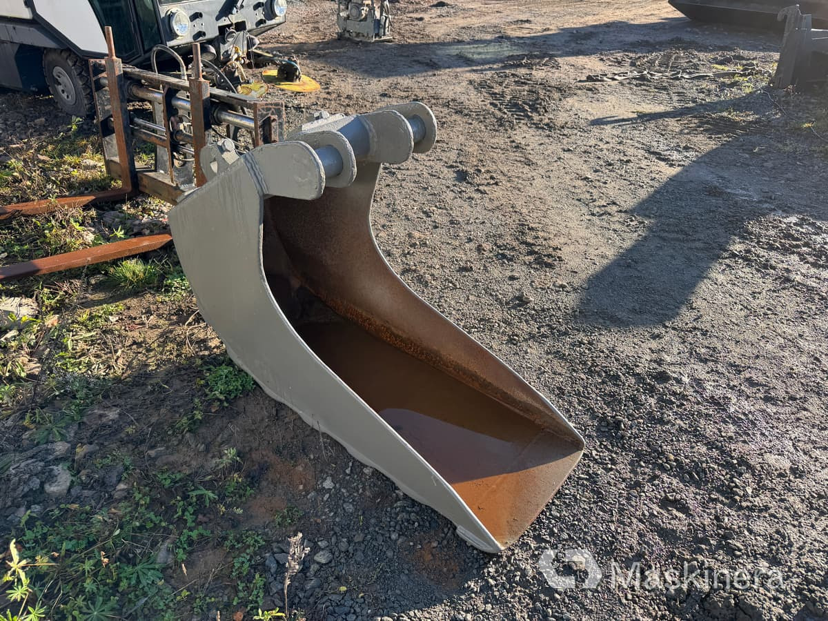 Kabelskopa / Smalskopa B20 fäste - Godet pour pelle: photos 3 Kabelskopa / Smalskopa B20 fäste - Godet pour pelle: photos 3