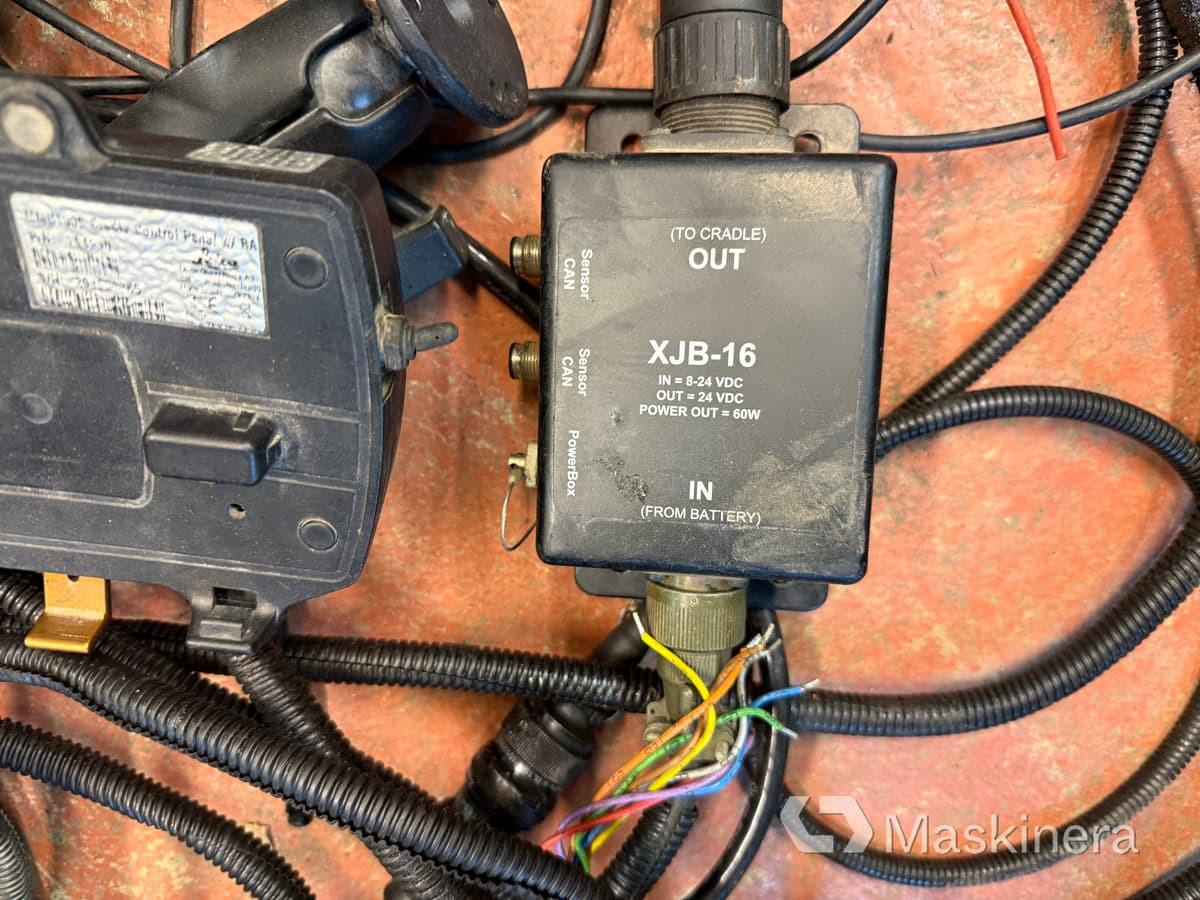 Maskinstyrning Leica Scanlaser XC14 - Capteur pour Engins de chantier: photos 4 Maskinstyrning Leica Scanlaser XC14 - Capteur pour Engins de chantier: photos 4