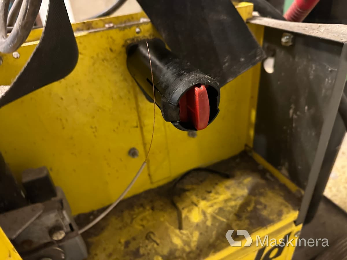 Migsvets ESAB Smashweld 250 med svetsbord - Equipement de soudage: photos 4 Migsvets ESAB Smashweld 250 med svetsbord - Equipement de soudage: photos 4