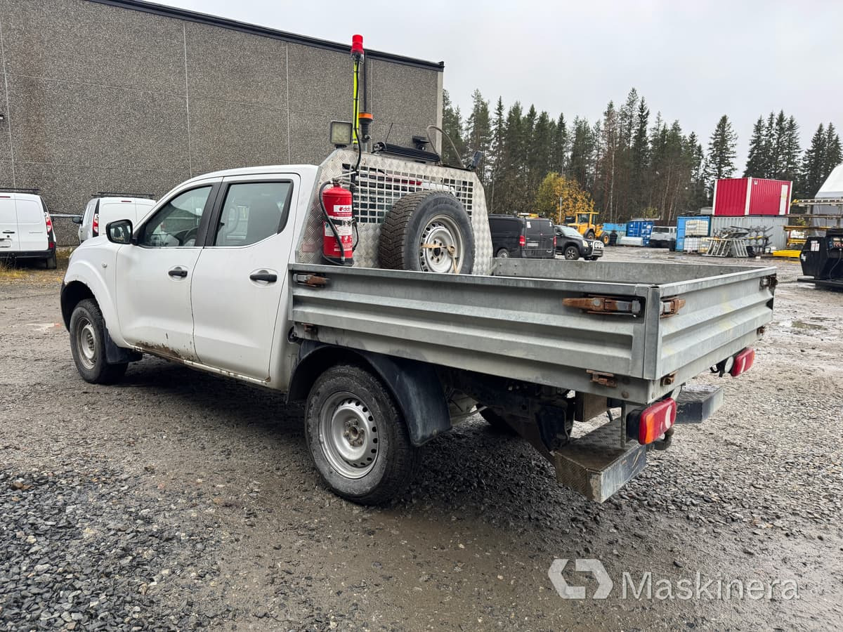 Pickup Nissan Navara -16 Dubbelhytt - Fourgonnette: photos 3 Pickup Nissan Navara -16 Dubbelhytt - Fourgonnette: photos 3