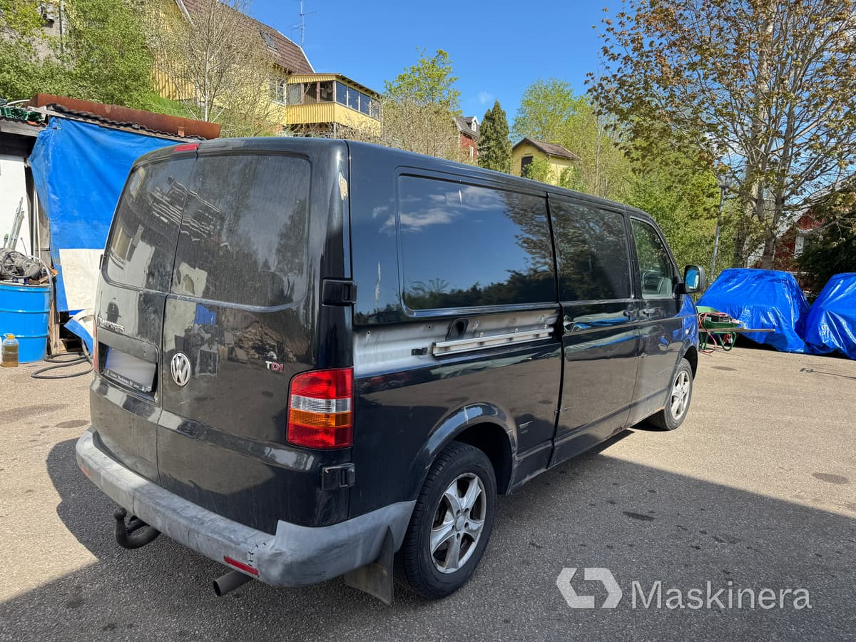 Skåpbil Volkswagen Transporter 2.5 TDI - Fourgonnette: photos 5 Skåpbil Volkswagen Transporter 2.5 TDI - Fourgonnette: photos 5