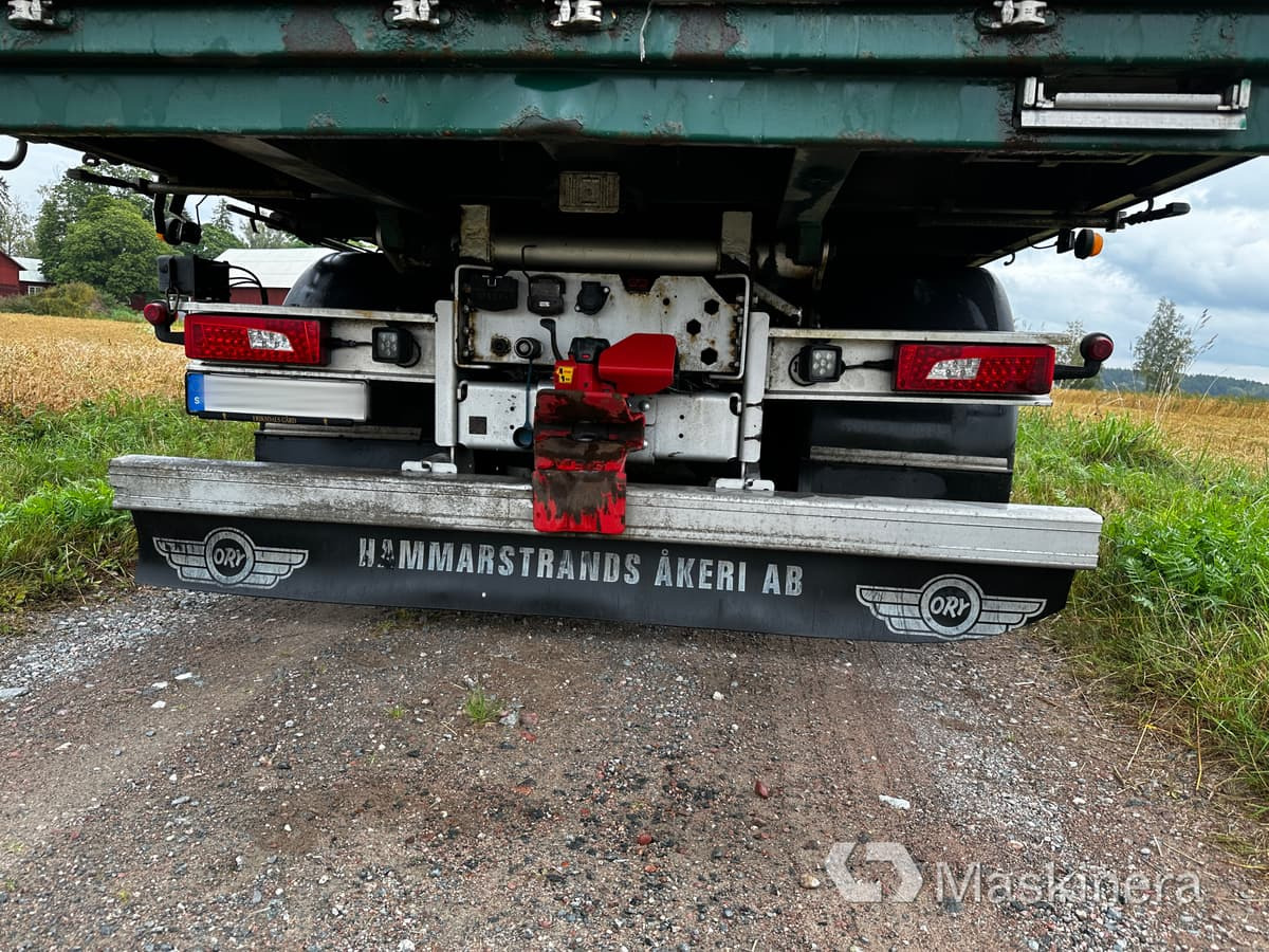 Spannmålsbil Scania R580 - Camion à rideaux coulissants: photos 5 Spannmålsbil Scania R580 - Camion à rideaux coulissants: photos 5