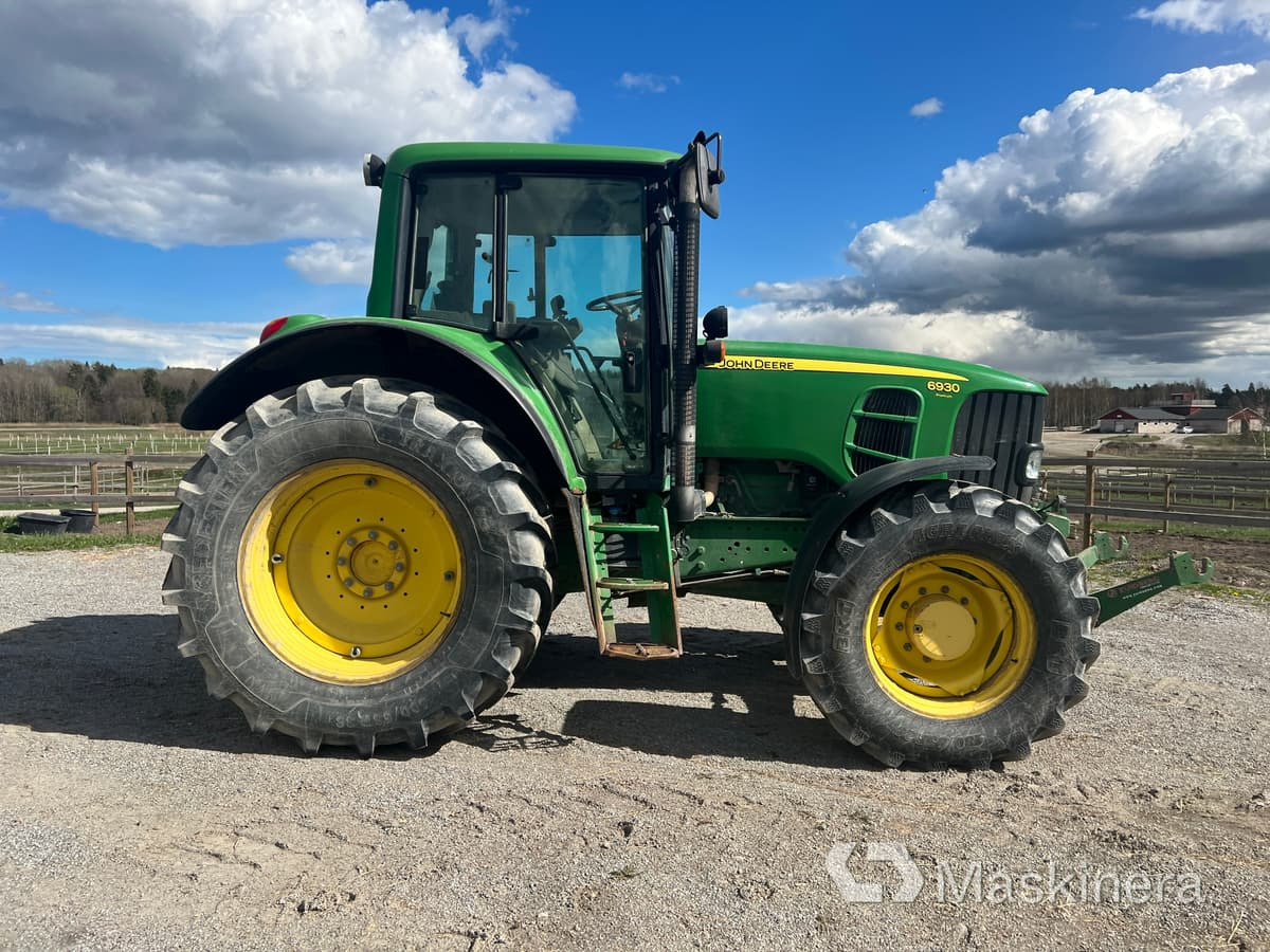 Traktor John Deere 6930 Premium med frontlyft - Tracteur agricole: photos 4 Traktor John Deere 6930 Premium med frontlyft - Tracteur agricole: photos 4