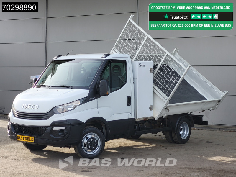 Iveco Daily 35C15 3.0L Kipper met Kist Dubbellucht 3,5t Trekhaak 150PK Airco Euro6 Tipper Benne Kieper Airco Trekhaak Cruise control - Véhicule utilitaire benne: photos 1 Iveco Daily 35C15 3.0L Kipper met Kist Dubbellucht 3,5t Trekhaak 150PK Airco Euro6 Tipper Benne Kieper Airco Trekhaak Cruise control - Véhicule utilitaire benne: photos 1