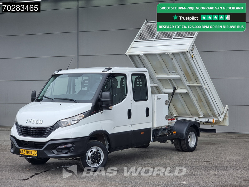 Iveco Daily 35C16 3.0L Kipper met Kist Dubbel Cabine Dubbellucht 3,5t Trekhaak Navi Airco Cruise Camera Euro6 Kieper Tipper Benne 2m3 Airco - Véhicule utilitaire benne: photos 1 Iveco Daily 35C16 3.0L Kipper met Kist Dubbel Cabine Dubbellucht 3,5t Trekhaak Navi Airco Cruise Camera Euro6 Kieper Tipper Benne 2m3 Airco - Véhicule utilitaire benne: photos 1