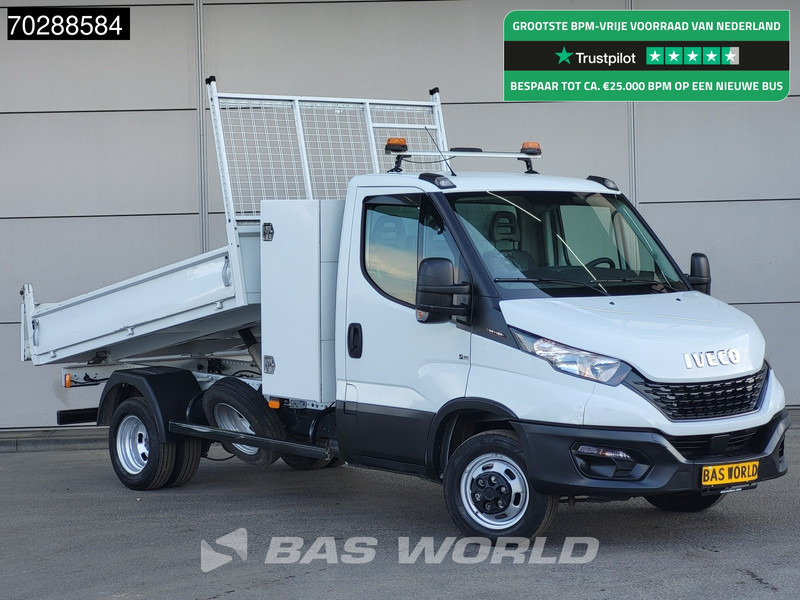 Iveco Daily 35C16 3.0L Kipper met Kist Dubbellucht 3,5t Trekhaak Navi Airco Cruise Camera Euro6 Tipper Benne Kieper 2m3 Airco Trekhaak Cruis - Véhicule utilitaire benne: photos 1 Iveco Daily 35C16 3.0L Kipper met Kist Dubbellucht 3,5t Trekhaak Navi Airco Cruise Camera Euro6 Tipper Benne Kieper 2m3 Airco Trekhaak Cruis - Véhicule utilitaire benne: photos 1