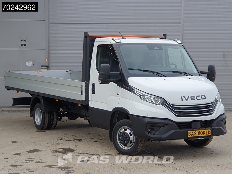Iveco Daily 35C18 3.0L Automaat Nwe model 2025 Open laadbak Navi ACC LED 3,5T Trekvermogen Pritsche Pickup Airco - Fourgon plateau: photos 3 Iveco Daily 35C18 3.0L Automaat Nwe model 2025 Open laadbak Navi ACC LED 3,5T Trekvermogen Pritsche Pickup Airco - Fourgon plateau: photos 3