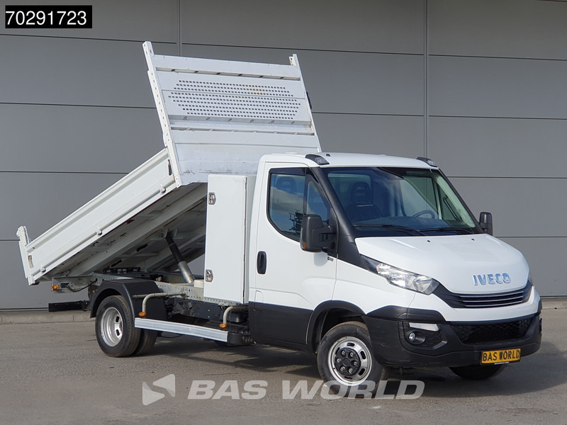 Iveco Daily 35C18 3.0L Automaat Open Laadbak met Kist Dubbellucht 3,5t Trekhaak Airco Euro6 Pritsche Pickup Open Box 2m3 Airco Trekhaak Crui - Fourgon plateau: photos 3 Iveco Daily 35C18 3.0L Automaat Open Laadbak met Kist Dubbellucht 3,5t Trekhaak Airco Euro6 Pritsche Pickup Open Box 2m3 Airco Trekhaak Crui - Fourgon plateau: photos 3