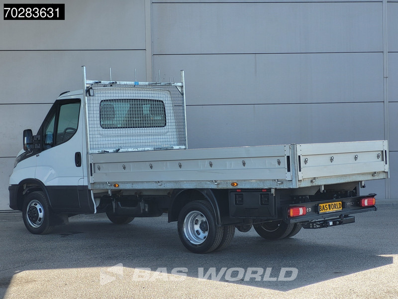 Iveco Daily 35C18 3.0L Open Laadbak Dubbellucht 3,5t Trekhaak Airco Cruise Camera Parkeersensoren Euro6 Meubelbak Koffer Airco Trekhaak Crui - Fourgon plateau: photos 2 Iveco Daily 35C18 3.0L Open Laadbak Dubbellucht 3,5t Trekhaak Airco Cruise Camera Parkeersensoren Euro6 Meubelbak Koffer Airco Trekhaak Crui - Fourgon plateau: photos 2