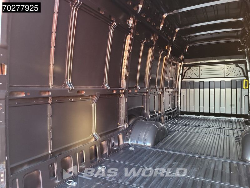 Iveco Daily 35C21 3.0L Automaat L4H3 210PK Hoog Dak Dubbellucht 3,5t Trekhaak ACC Navi LED Camera Parkeersensoren Euro6 L5 19m3 Airco Trekha - Fourgon utilitaire: photos 5 Iveco Daily 35C21 3.0L Automaat L4H3 210PK Hoog Dak Dubbellucht 3,5t Trekhaak ACC Navi LED Camera Parkeersensoren Euro6 L5 19m3 Airco Trekha - Fourgon utilitaire: photos 5