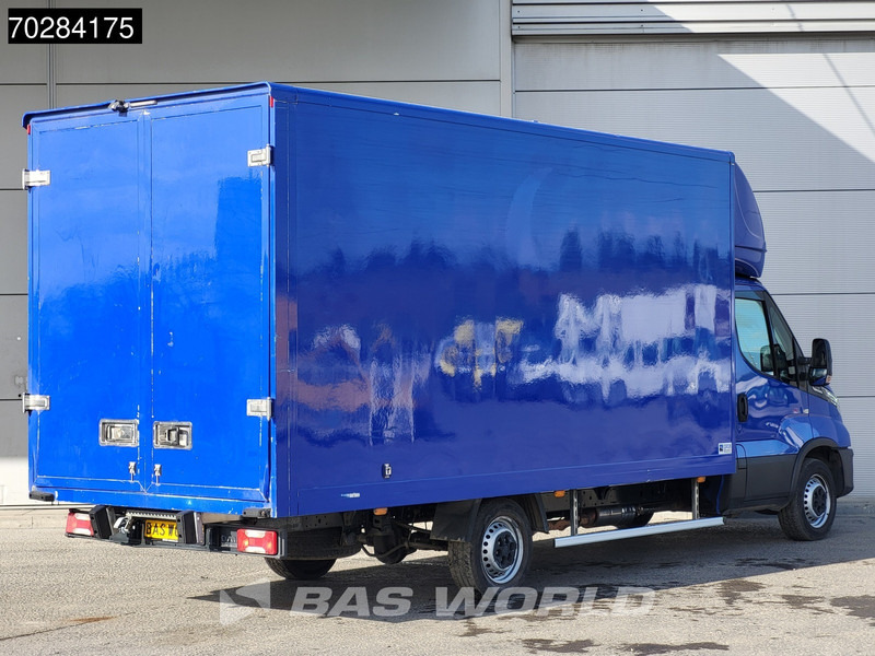 Iveco Daily 35S14 Automaat 488cm lang Bakwagen Achterdeuren Airco Cruise Camera Euro6 Meubelbak Koffer 23m3 Airco Cruise control - Fourgon: photos 5 Iveco Daily 35S14 Automaat 488cm lang Bakwagen Achterdeuren Airco Cruise Camera Euro6 Meubelbak Koffer 23m3 Airco Cruise control - Fourgon: photos 5
