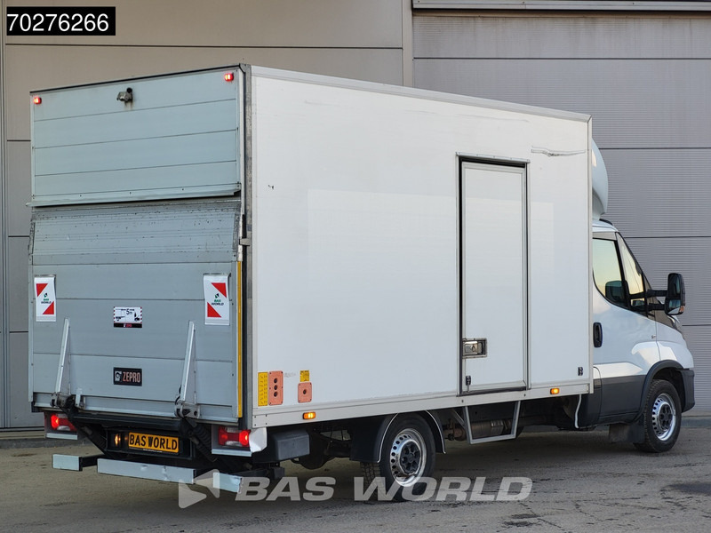 Iveco Daily 35S14 Automaat Laadklep Zijdeur Bakwagen 140PK Airco Cruise Camera Euro6 Meubelbak Koffer Airco Cruise control - Fourgon: photos 5 Iveco Daily 35S14 Automaat Laadklep Zijdeur Bakwagen 140PK Airco Cruise Camera Euro6 Meubelbak Koffer Airco Cruise control - Fourgon: photos 5