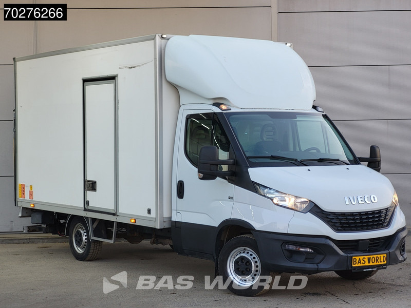 Iveco Daily 35S14 Automaat Laadklep Zijdeur Bakwagen 140PK Airco Cruise Camera Euro6 Meubelbak Koffer Airco Cruise control - Fourgon: photos 3 Iveco Daily 35S14 Automaat Laadklep Zijdeur Bakwagen 140PK Airco Cruise Camera Euro6 Meubelbak Koffer Airco Cruise control - Fourgon: photos 3
