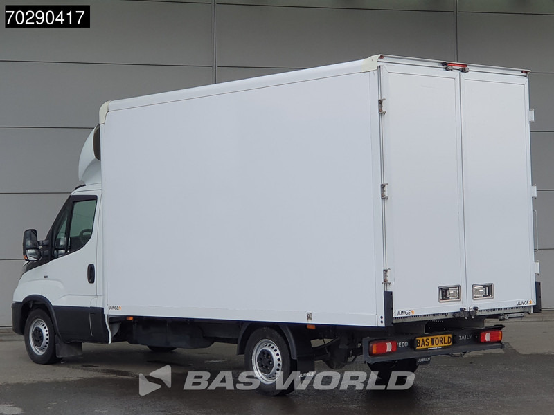 Iveco Daily 35S16 Automaat Bakwagen Achterdeuren 160PK Airco Camera Euro6 Meubelbak Koffer 21m3 Airco - Fourgon: photos 2 Iveco Daily 35S16 Automaat Bakwagen Achterdeuren 160PK Airco Camera Euro6 Meubelbak Koffer 21m3 Airco - Fourgon: photos 2