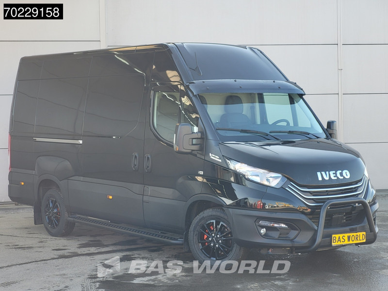 Iveco Daily 35S16 Automaat Black Edition L2H2 Airco Cruise Velgen 3500kg Trekgewicht Euro6 L2 12m3 Airco Cruise control - Fourgon utilitaire: photos 2 Iveco Daily 35S16 Automaat Black Edition L2H2 Airco Cruise Velgen 3500kg Trekgewicht Euro6 L2 12m3 Airco Cruise control - Fourgon utilitaire: photos 2