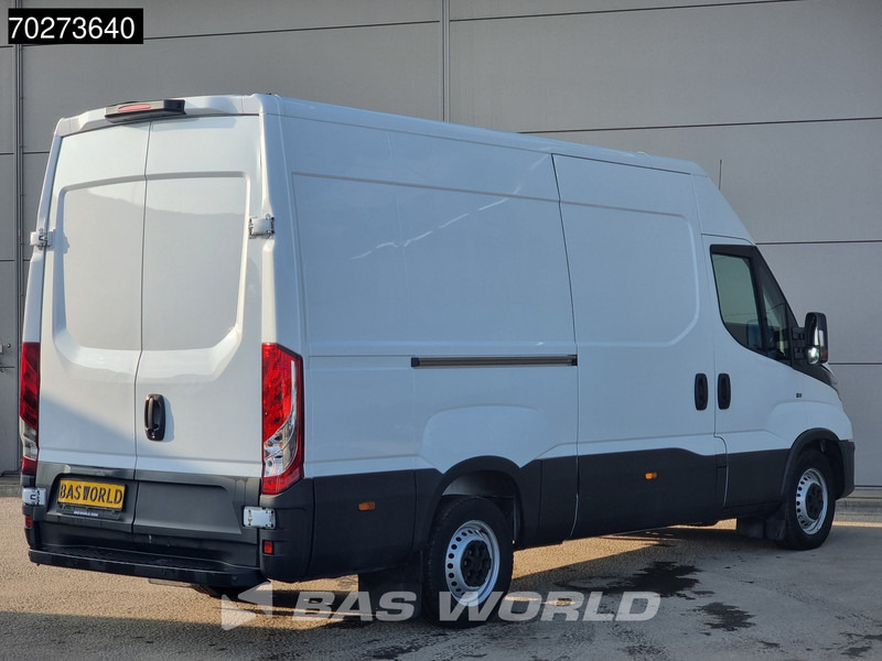 Iveco Daily 35S16 Automaat L2H2 3,5t Trekvermogen Airco Parkeersensoren L2 12m3 Airco - Fourgon utilitaire: photos 5 Iveco Daily 35S16 Automaat L2H2 3,5t Trekvermogen Airco Parkeersensoren L2 12m3 Airco - Fourgon utilitaire: photos 5