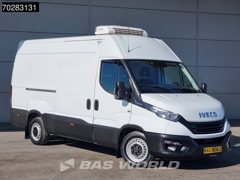 Iveco Daily 35S16 SCHADE/DAMAGE! Koelwagen Vriezer Automaat Thermo King V-300 MAX Airco Cruise Parkeersensoren Kühl Kühler Koel Koeler Kühlw - Véhicule utilitaire frigorifique: photos 5 Iveco Daily 35S16 SCHADE/DAMAGE! Koelwagen Vriezer Automaat Thermo King V-300 MAX Airco Cruise Parkeersensoren Kühl Kühler Koel Koeler Kühlw - Véhicule utilitaire frigorifique: photos 5