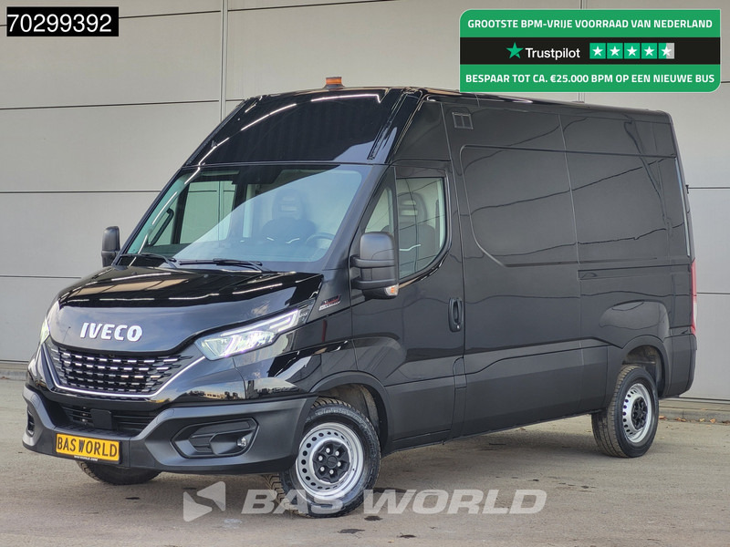 Iveco Daily 35S18 3.0L Automaat L2H2 180PK ACC LED Navi Airco 3,5t Trekgewicht Euro6 L2H2 Airco - Fourgon utilitaire: photos 1 Iveco Daily 35S18 3.0L Automaat L2H2 180PK ACC LED Navi Airco 3,5t Trekgewicht Euro6 L2H2 Airco - Fourgon utilitaire: photos 1