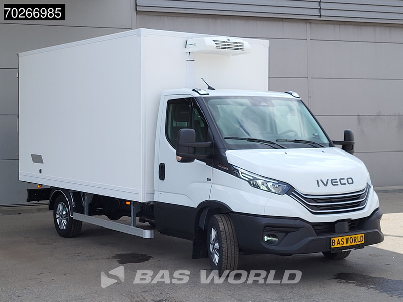 Iveco Daily 35S18 3.0L Koelwagen Thermoking C-250 LED ACC Navi Airco Koel Koeler Kühl Kühler Bakwagen Kühlkoffer 17m3 Airco - Véhicule utilitaire frigorifique: photos 5 Iveco Daily 35S18 3.0L Koelwagen Thermoking C-250 LED ACC Navi Airco Koel Koeler Kühl Kühler Bakwagen Kühlkoffer 17m3 Airco - Véhicule utilitaire frigorifique: photos 5