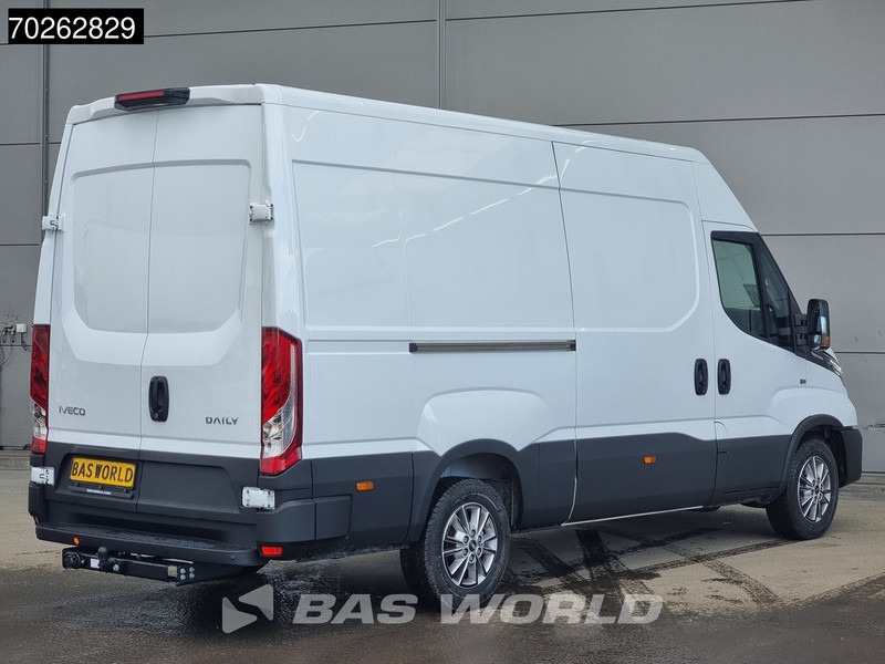 Iveco Daily 35S21 3.0L Automaat 2025 model L2H2 Trekhaak Tacho ACC LED CarPlay Velgen Camera L2H2 12m3 Airco Trekhaak - Fourgon utilitaire: photos 5 Iveco Daily 35S21 3.0L Automaat 2025 model L2H2 Trekhaak Tacho ACC LED CarPlay Velgen Camera L2H2 12m3 Airco Trekhaak - Fourgon utilitaire: photos 5