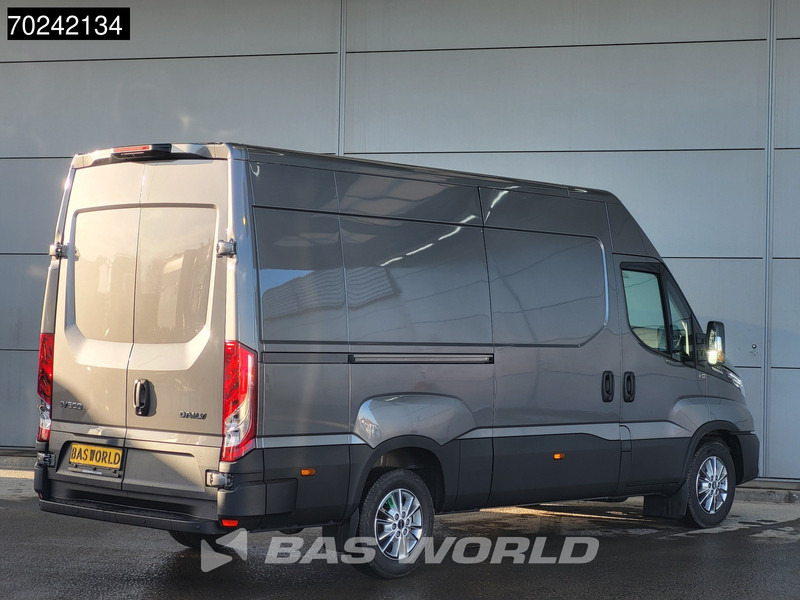 Iveco Daily 35S21 3.0L Automaat L2H2 210PK 2025-Model 3,5t Trekgewicht ACC LED Navi LM-Velgen Camera Euro6 L2 12m3 Airco - Fourgon utilitaire: photos 5 Iveco Daily 35S21 3.0L Automaat L2H2 210PK 2025-Model 3,5t Trekgewicht ACC LED Navi LM-Velgen Camera Euro6 L2 12m3 Airco - Fourgon utilitaire: photos 5