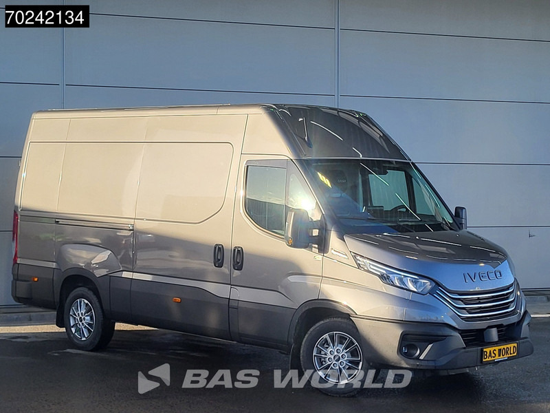 Iveco Daily 35S21 3.0L Automaat L2H2 210PK 2025-Model 3,5t Trekgewicht ACC LED Navi LM-Velgen Camera Euro6 L2 12m3 Airco - Fourgon utilitaire: photos 3 Iveco Daily 35S21 3.0L Automaat L2H2 210PK 2025-Model 3,5t Trekgewicht ACC LED Navi LM-Velgen Camera Euro6 L2 12m3 Airco - Fourgon utilitaire: photos 3