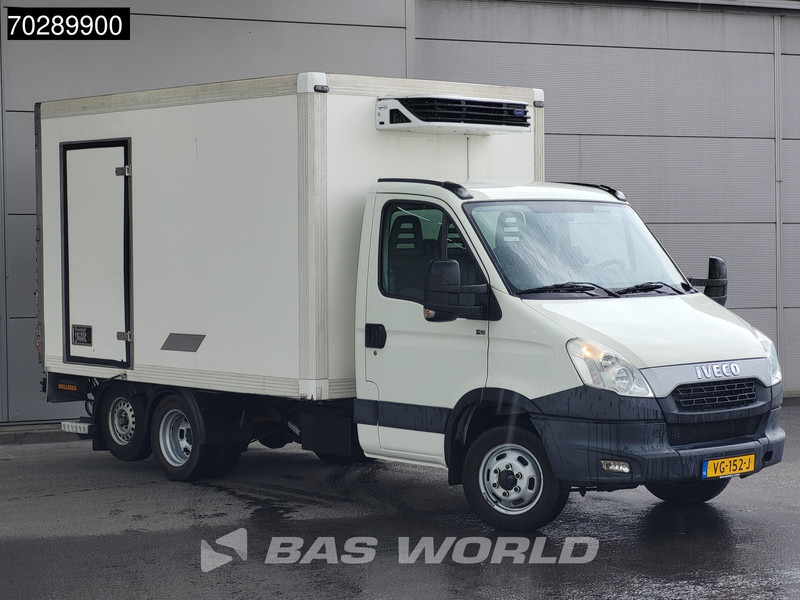 Iveco Daily 40C15 BE-Combi 75Plus Koelwagen Laadklep Carrier Xarios 350 Zijdeur Achterdeuren Airco Cruise Camera Koel Koeler Kühl Kühler Küh - Véhicule utilitaire frigorifique: photos 5 Iveco Daily 40C15 BE-Combi 75Plus Koelwagen Laadklep Carrier Xarios 350 Zijdeur Achterdeuren Airco Cruise Camera Koel Koeler Kühl Kühler Küh - Véhicule utilitaire frigorifique: photos 5