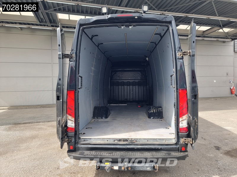 Iveco Daily 50C18 3.0L Automaat L4H2 Luchtvering Dubbellucht 3,5t Trekhaak Airco Cruise Camera Euro6 L4 16m3 Airco Trekhaak Cruise control - Fourgon utilitaire: photos 3 Iveco Daily 50C18 3.0L Automaat L4H2 Luchtvering Dubbellucht 3,5t Trekhaak Airco Cruise Camera Euro6 L4 16m3 Airco Trekhaak Cruise control - Fourgon utilitaire: photos 3